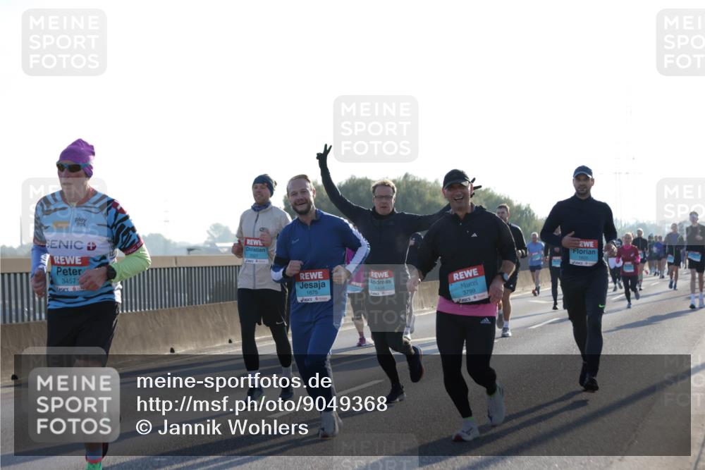 03.10.2025 - Köhlbrandbrückenlauf Jannik Wohlers http://msf.ph/oto/9049368 03.10.2025 09:18:23 Position 3 3457, 1408, 1675, 3799 meine-sportfotos.de