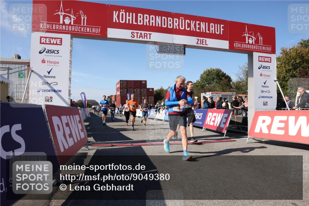 03.10.2025 - Köhlbrandbrückenlauf Lena Gebhardt http://msf.ph/oto/9049380 03.10.2025 13:20:56 Ziel 4709, 4915, 4916, 5006, 5084, 5130, 5156, 5169, 5377, 5480, 5501, 5774, 6296, 6645, 6646, 6648, 6650, 6703, 6780 meine-sportfotos.de