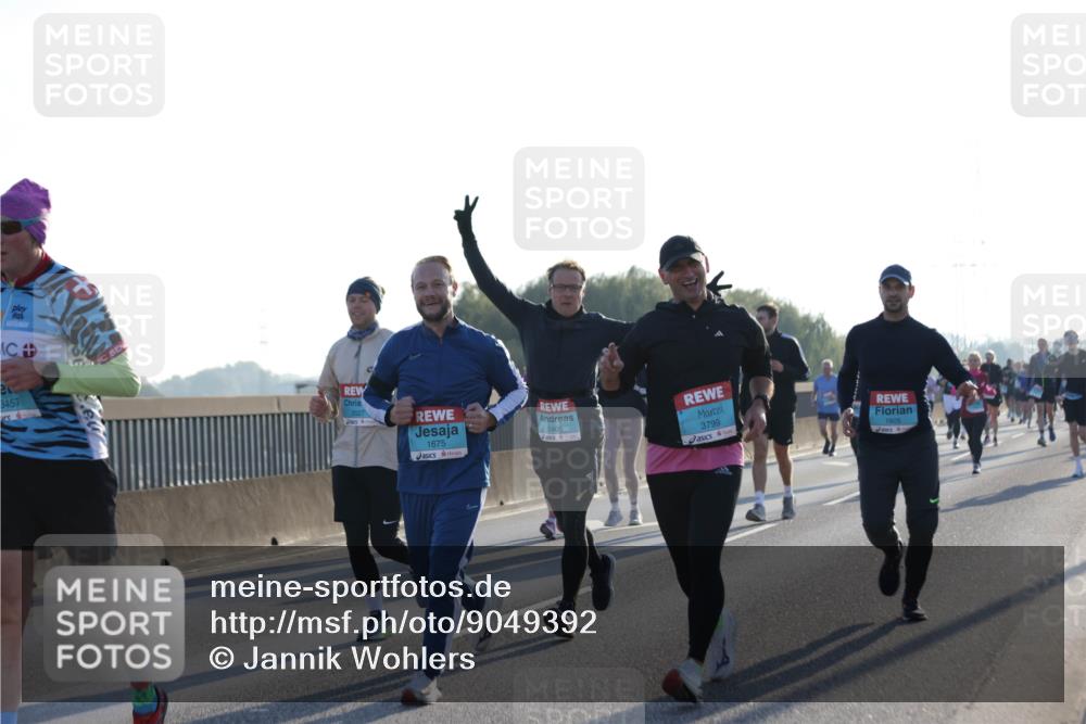 03.10.2025 - Köhlbrandbrückenlauf Jannik Wohlers http://msf.ph/oto/9049392 03.10.2025 09:18:24 Position 3 3457, 1675, 1408, 3799, 1605 meine-sportfotos.de