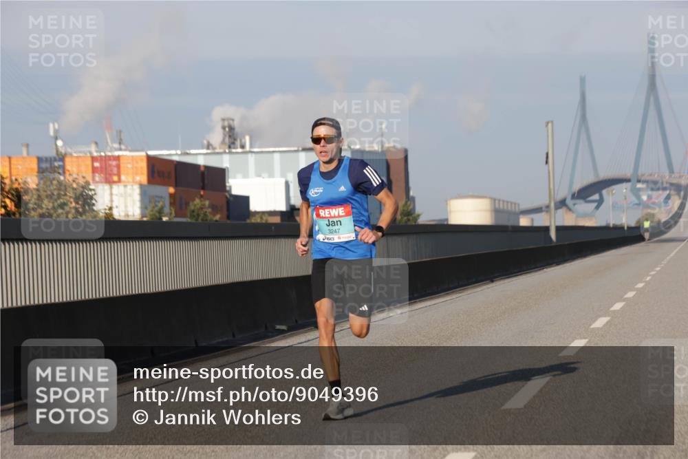 03.10.2025 - Köhlbrandbrückenlauf Jannik Wohlers http://msf.ph/oto/9049396 03.10.2025 09:33:44 Position 3 3247 meine-sportfotos.de