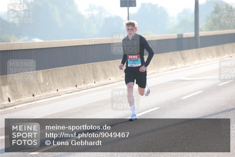 03.10.2025 - Köhlbrandbrückenlauf Lena Gebhardt http://msf.ph/oto/9049467 03.10.2025 09:12:54 Position 1 3127 meine-sportfotos.de