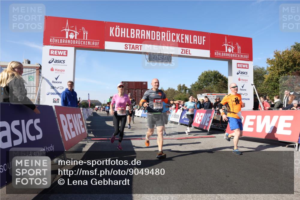 03.10.2025 - Köhlbrandbrückenlauf Lena Gebhardt http://msf.ph/oto/9049480 03.10.2025 13:05:01 Ziel 4098, 4175, 4217, 4240, 4256, 4751, 5670, 5785, 5951, 5952, 6561, 6719 meine-sportfotos.de