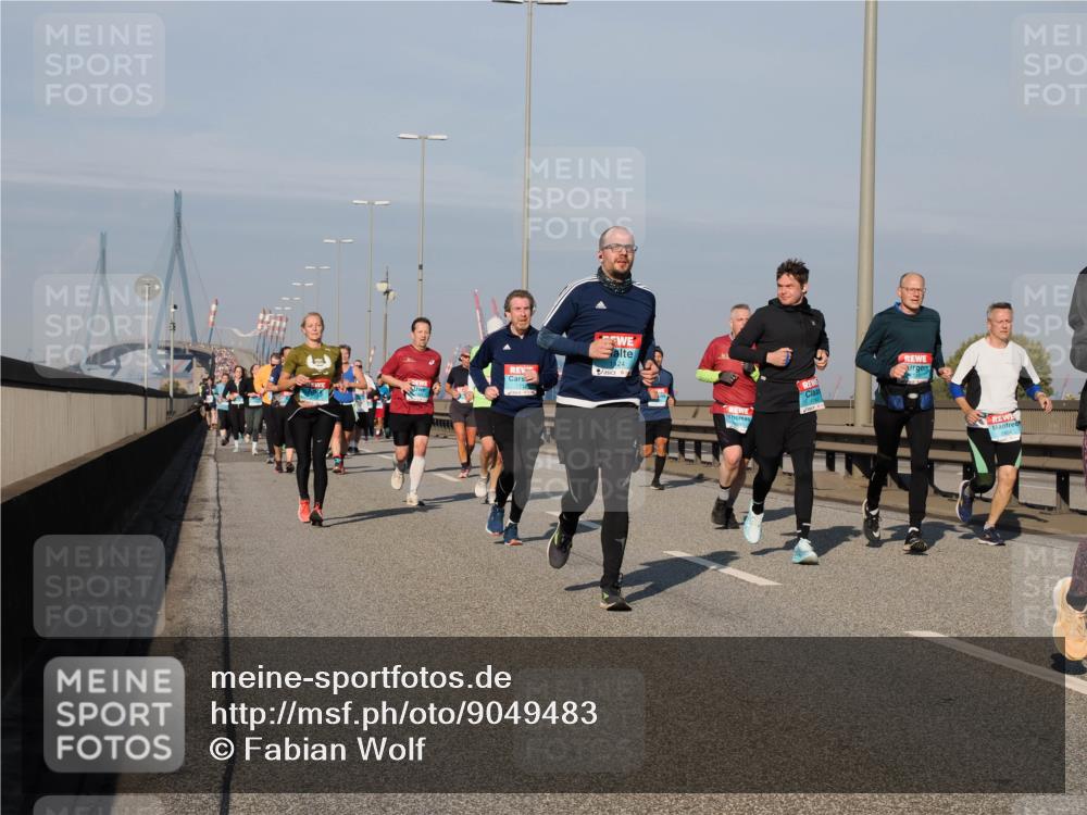 03.10.2025 - Köhlbrandbrückenlauf Fabian Wolf http://msf.ph/oto/9049483 03.10.2025 10:00:58 Position 3  meine-sportfotos.de