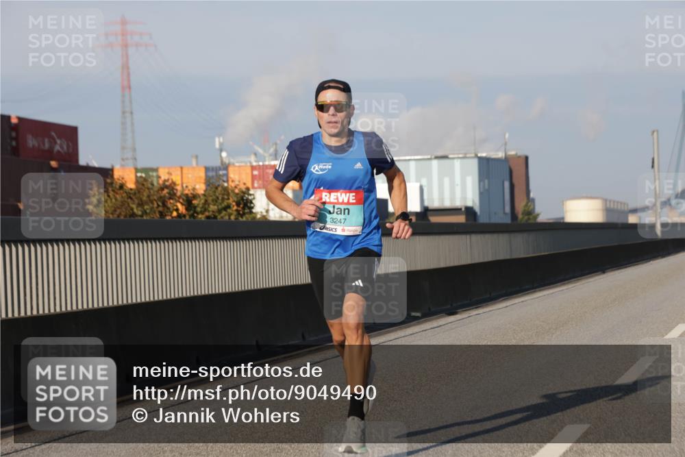 03.10.2025 - Köhlbrandbrückenlauf Jannik Wohlers http://msf.ph/oto/9049490 03.10.2025 09:33:45 Position 3 3247 meine-sportfotos.de
