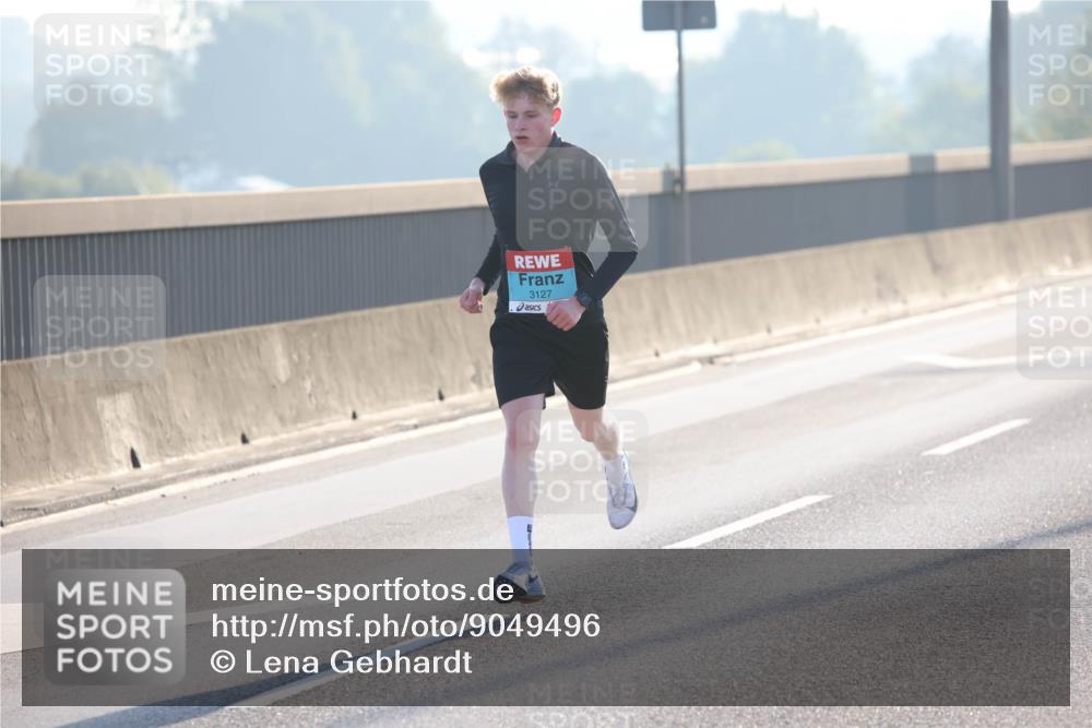 03.10.2025 - Köhlbrandbrückenlauf Lena Gebhardt http://msf.ph/oto/9049496 03.10.2025 09:12:54 Position 1 3127 meine-sportfotos.de