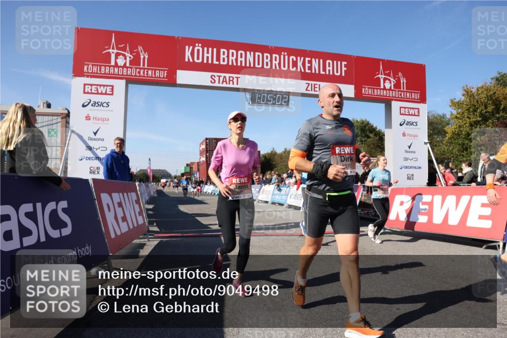 03.10.2025 - Köhlbrandbrückenlauf Lena Gebhardt http://msf.ph/oto/9049498 03.10.2025 13:05:02 Ziel 4098, 4175, 4217, 4240, 4256, 4751, 5670, 5785, 5951, 5952, 6561, 6719 meine-sportfotos.de