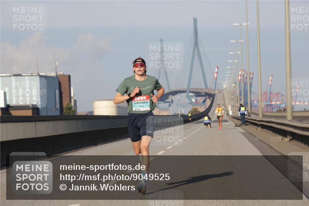 03.10.2025 - Köhlbrandbrückenlauf Jannik Wohlers http://msf.ph/oto/9049525 03.10.2025 09:34:26 Position 3 1008 meine-sportfotos.de