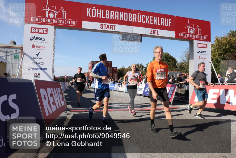 03.10.2025 - Köhlbrandbrückenlauf Lena Gebhardt http://msf.ph/oto/9049546 03.10.2025 13:20:58 Ziel 4680, 4709, 4915, 4916, 5006, 5084, 5130, 5156, 5169, 5363, 5377, 5480, 5501, 6296, 6645, 6646, 6648, 6650, 6703, 6780 meine-sportfotos.de