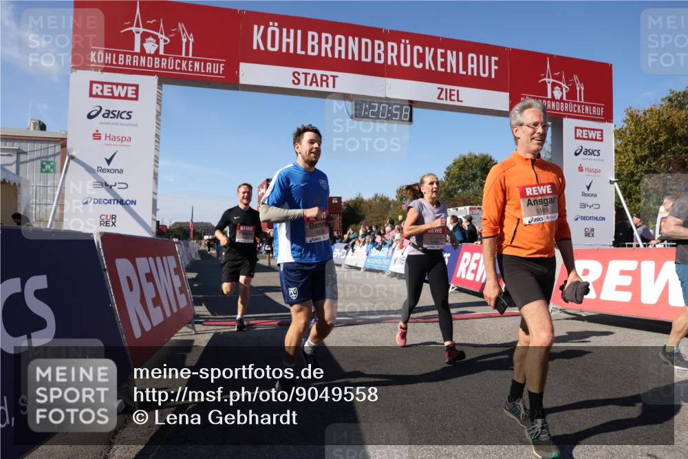 03.10.2025 - Köhlbrandbrückenlauf Lena Gebhardt http://msf.ph/oto/9049558 03.10.2025 13:20:59 Ziel 4680, 4915, 4916, 5006, 5084, 5130, 5156, 5169, 5363, 5377, 5501, 6296, 6645, 6646, 6648, 6650, 6703, 6780 meine-sportfotos.de