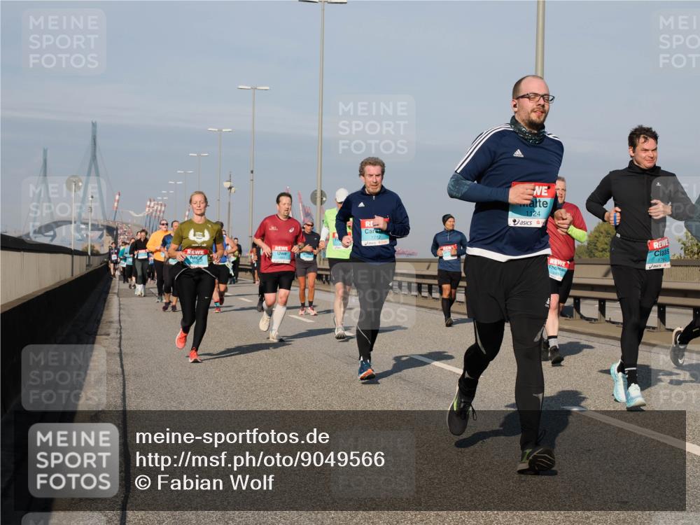 03.10.2025 - Köhlbrandbrückenlauf Fabian Wolf http://msf.ph/oto/9049566 03.10.2025 10:01:00 Position 3 1712, 1124, 280 meine-sportfotos.de