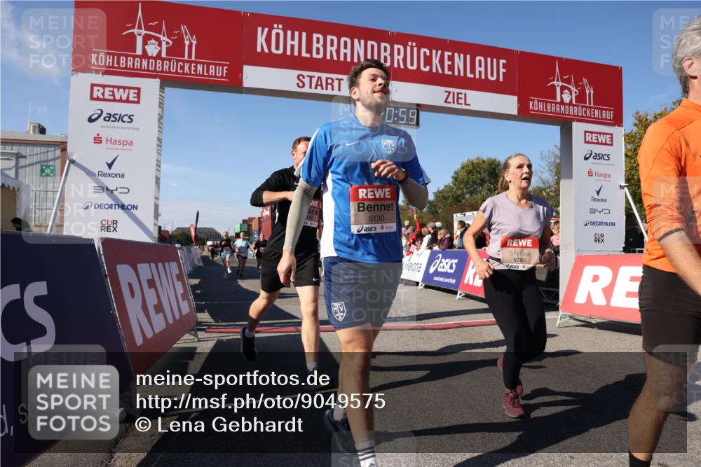03.10.2025 - Köhlbrandbrückenlauf Lena Gebhardt http://msf.ph/oto/9049575 03.10.2025 13:20:59 Ziel 4680, 4915, 4916, 5006, 5084, 5130, 5156, 5169, 5363, 5377, 5501, 6296, 6645, 6646, 6648, 6650, 6703, 6780 meine-sportfotos.de