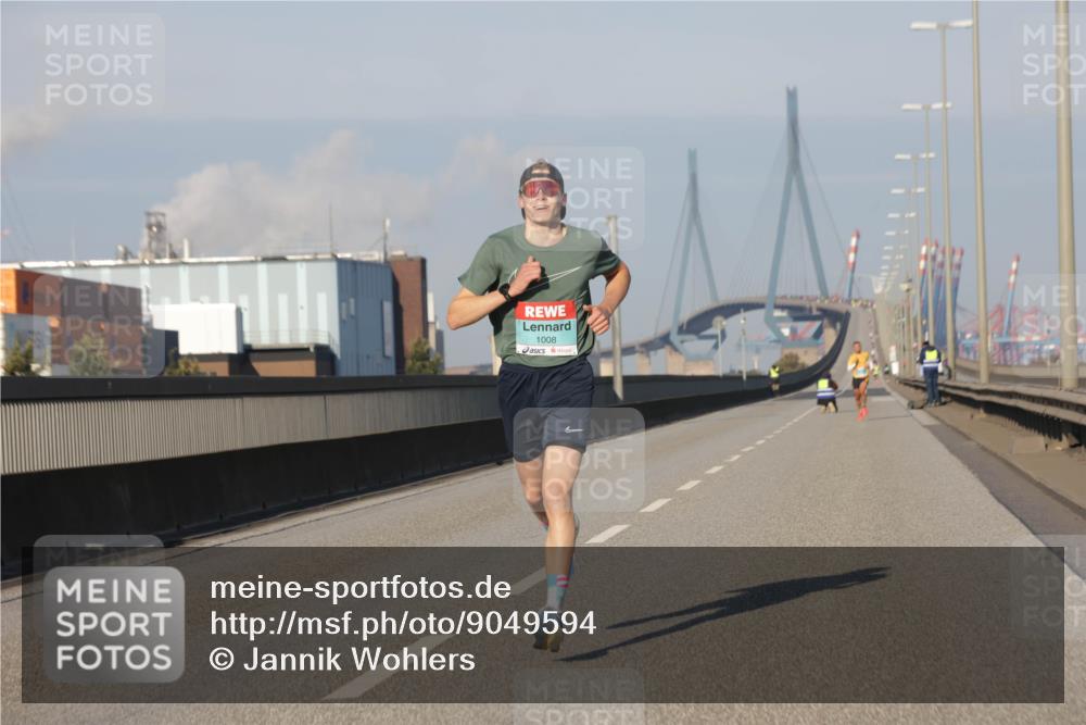 03.10.2025 - Köhlbrandbrückenlauf Jannik Wohlers http://msf.ph/oto/9049594 03.10.2025 09:34:27 Position 3 1008 meine-sportfotos.de