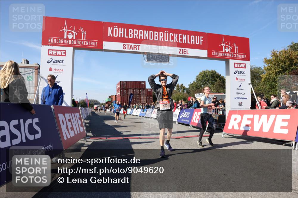 03.10.2025 - Köhlbrandbrückenlauf Lena Gebhardt http://msf.ph/oto/9049620 03.10.2025 13:05:04 Ziel 4098, 4175, 4217, 4240, 4256, 4490, 4585, 4751, 5670, 5785, 5951, 5952, 6561, 6719 meine-sportfotos.de