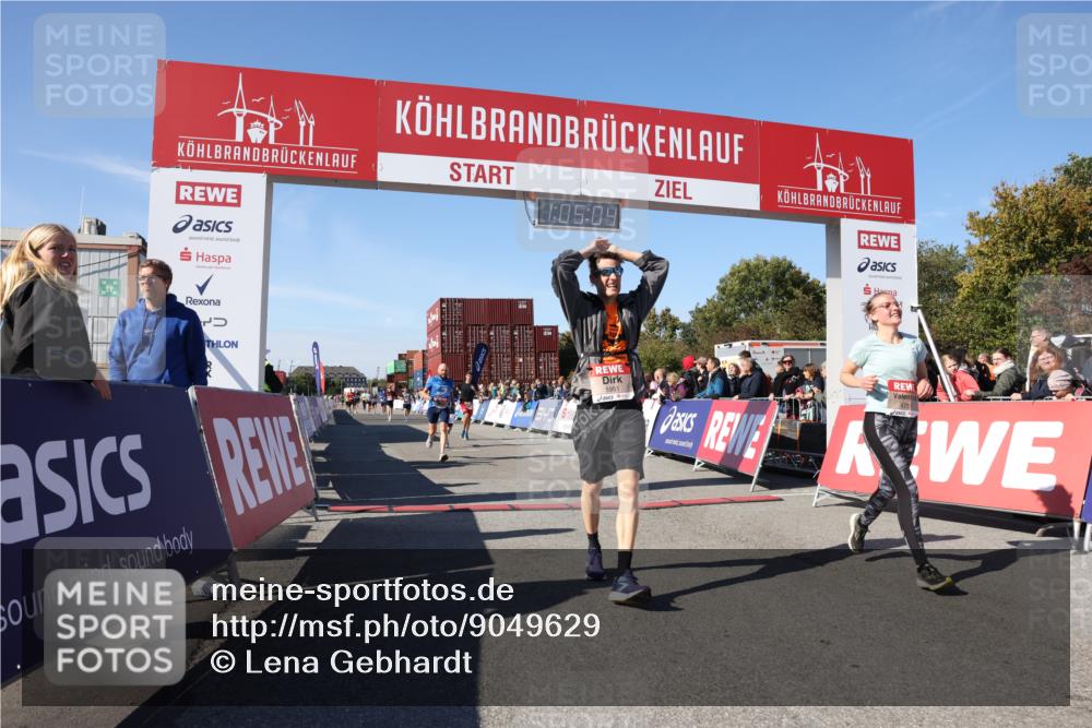 03.10.2025 - Köhlbrandbrückenlauf Lena Gebhardt http://msf.ph/oto/9049629 03.10.2025 13:05:05 Ziel 4098, 4175, 4217, 4240, 4256, 4490, 4585, 4751, 5670, 5785, 5951, 5952, 6561, 6719 meine-sportfotos.de