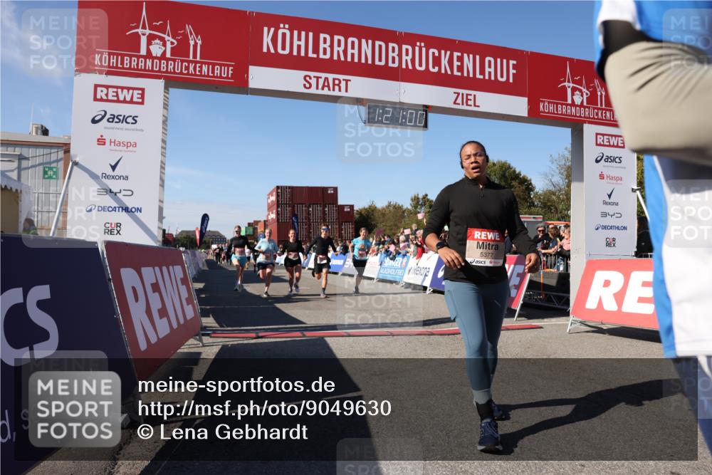 03.10.2025 - Köhlbrandbrückenlauf Lena Gebhardt http://msf.ph/oto/9049630 03.10.2025 13:21:01 Ziel 4680, 4915, 4916, 5006, 5084, 5130, 5156, 5169, 5363, 5377, 5501, 6282, 6296, 6645, 6646, 6648, 6650, 6780 meine-sportfotos.de