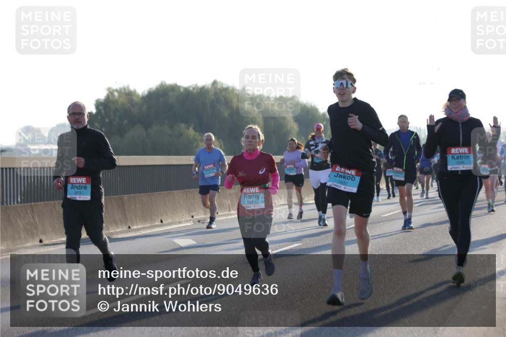 03.10.2025 - Köhlbrandbrückenlauf Jannik Wohlers http://msf.ph/oto/9049636 03.10.2025 09:18:29 Position 3 1873, 1515, 1933, 3326 meine-sportfotos.de
