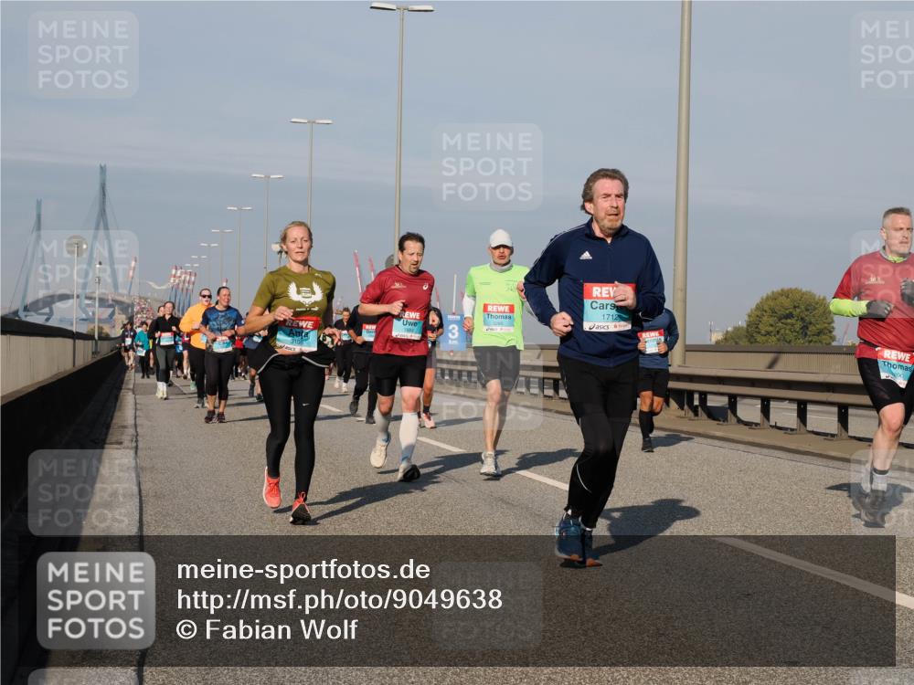03.10.2025 - Köhlbrandbrückenlauf Fabian Wolf http://msf.ph/oto/9049638 03.10.2025 10:01:01 Position 3 1712, 3265, 1883, 300 meine-sportfotos.de