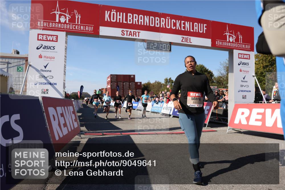 03.10.2025 - Köhlbrandbrückenlauf Lena Gebhardt http://msf.ph/oto/9049641 03.10.2025 13:21:01 Ziel 4680, 4915, 4916, 5006, 5084, 5130, 5156, 5169, 5363, 5377, 5501, 6282, 6296, 6645, 6646, 6648, 6650, 6780 meine-sportfotos.de