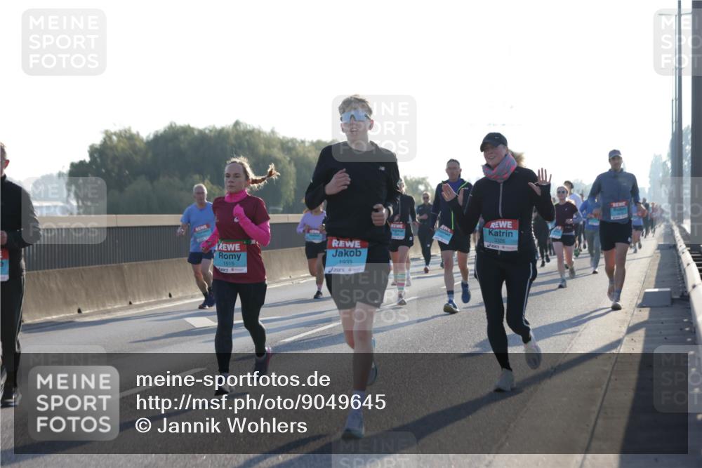 03.10.2025 - Köhlbrandbrückenlauf Jannik Wohlers http://msf.ph/oto/9049645 03.10.2025 09:18:30 Position 3 1515, 1933, 3326 meine-sportfotos.de