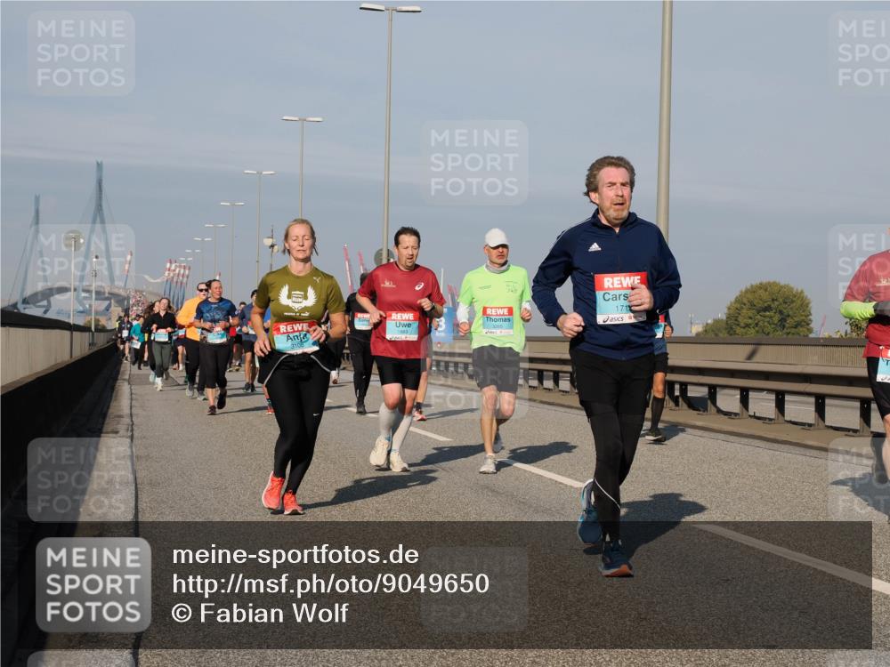 03.10.2025 - Köhlbrandbrückenlauf Fabian Wolf http://msf.ph/oto/9049650 03.10.2025 10:01:01 Position 3 3108, 1883, 1712 meine-sportfotos.de