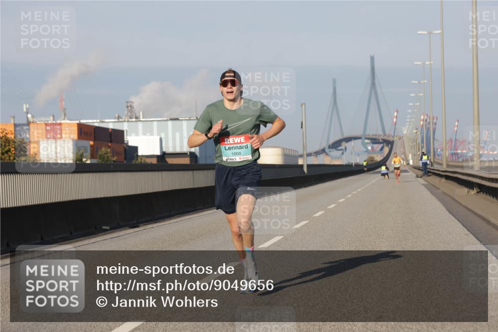 03.10.2025 - Köhlbrandbrückenlauf Jannik Wohlers http://msf.ph/oto/9049656 03.10.2025 09:34:28 Position 3 1008 meine-sportfotos.de