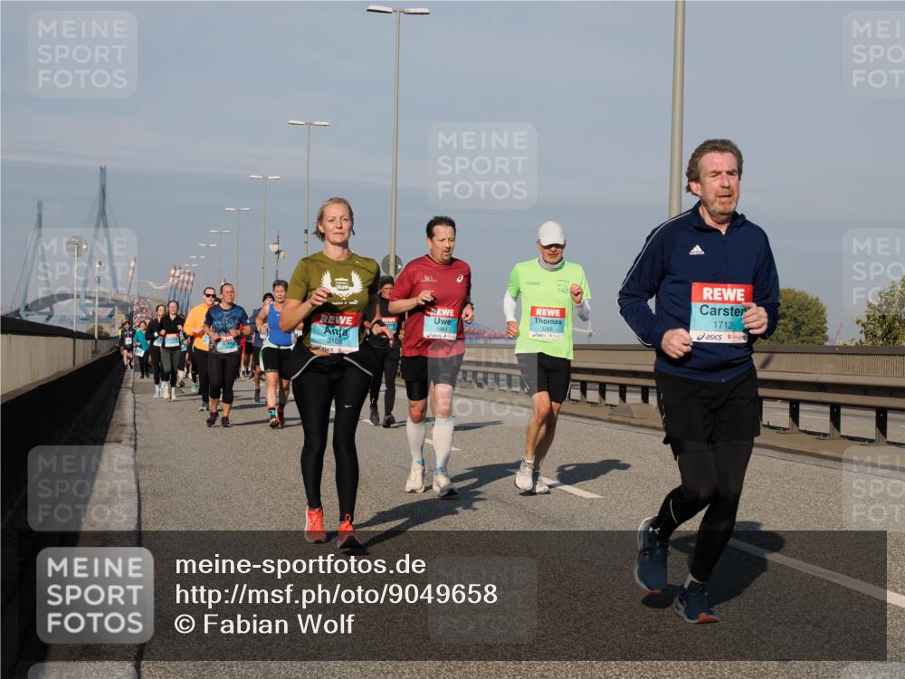 03.10.2025 - Köhlbrandbrückenlauf Fabian Wolf http://msf.ph/oto/9049658 03.10.2025 10:01:02 Position 3 3108, 1883, 1712 meine-sportfotos.de