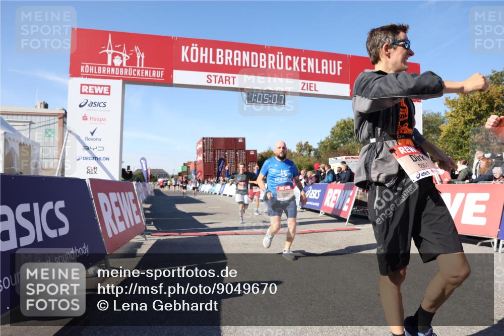 03.10.2025 - Köhlbrandbrückenlauf Lena Gebhardt http://msf.ph/oto/9049670 03.10.2025 13:05:07 Ziel 4098, 4175, 4217, 4256, 4490, 4585, 4751, 5670, 5785, 5951, 5952, 6561, 6719 meine-sportfotos.de