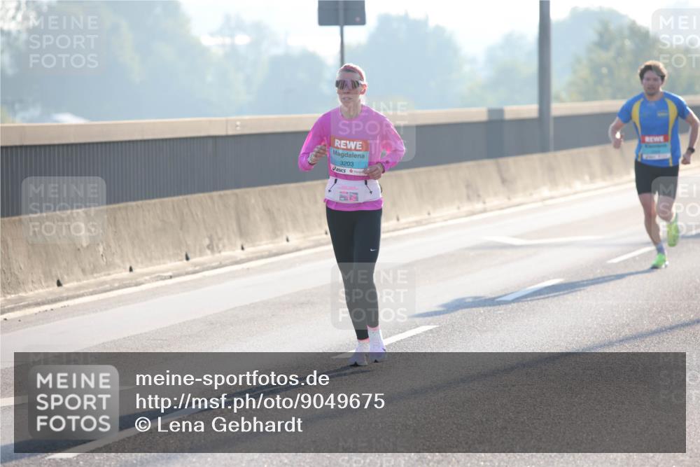 03.10.2025 - Köhlbrandbrückenlauf Lena Gebhardt http://msf.ph/oto/9049675 03.10.2025 09:13:10 Position 1 3203 meine-sportfotos.de