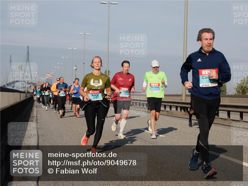 03.10.2025 - Köhlbrandbrückenlauf Fabian Wolf http://msf.ph/oto/9049678 03.10.2025 10:01:02 Position 3 3108, 1883, 17 meine-sportfotos.de