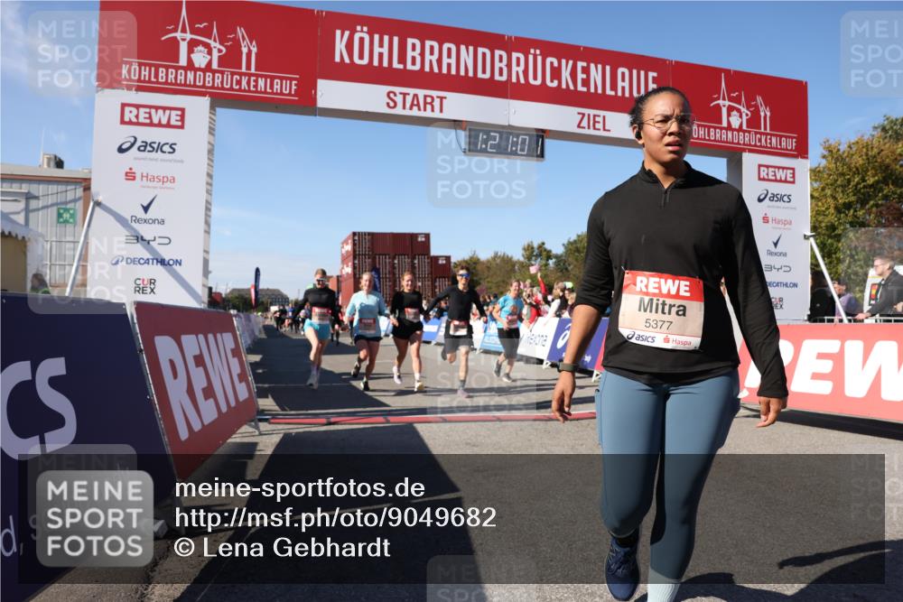 03.10.2025 - Köhlbrandbrückenlauf Lena Gebhardt http://msf.ph/oto/9049682 03.10.2025 13:21:01 Ziel 4680, 4915, 4916, 5006, 5084, 5130, 5156, 5169, 5363, 5377, 5501, 6282, 6296, 6645, 6646, 6648, 6650, 6780 meine-sportfotos.de