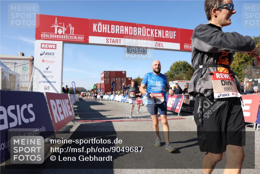 03.10.2025 - Köhlbrandbrückenlauf Lena Gebhardt http://msf.ph/oto/9049687 03.10.2025 13:05:07 Ziel 4098, 4175, 4217, 4256, 4490, 4585, 4751, 5670, 5785, 5951, 5952, 6561, 6719 meine-sportfotos.de