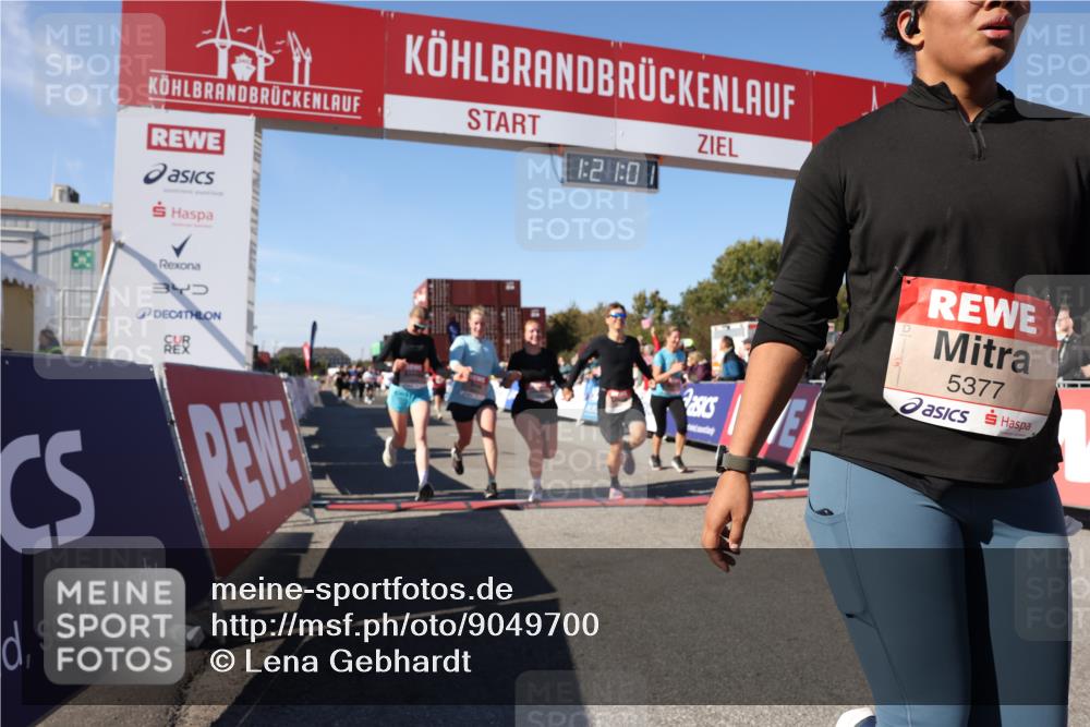 03.10.2025 - Köhlbrandbrückenlauf Lena Gebhardt http://msf.ph/oto/9049700 03.10.2025 13:21:02 Ziel 4680, 4749, 4915, 4916, 5006, 5084, 5130, 5156, 5169, 5363, 5377, 5501, 6282, 6296, 6645, 6646, 6648, 6650, 6756, 6780 meine-sportfotos.de