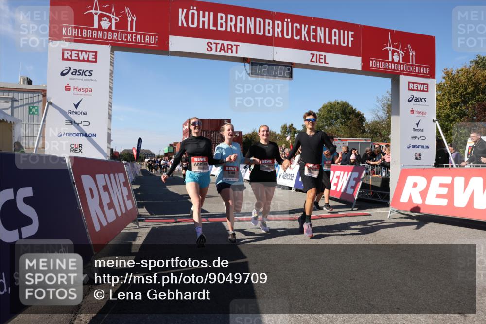 03.10.2025 - Köhlbrandbrückenlauf Lena Gebhardt http://msf.ph/oto/9049709 03.10.2025 13:21:02 Ziel 4680, 4749, 4915, 4916, 5006, 5084, 5130, 5156, 5169, 5363, 5377, 5501, 6282, 6296, 6645, 6646, 6648, 6650, 6756, 6780 meine-sportfotos.de