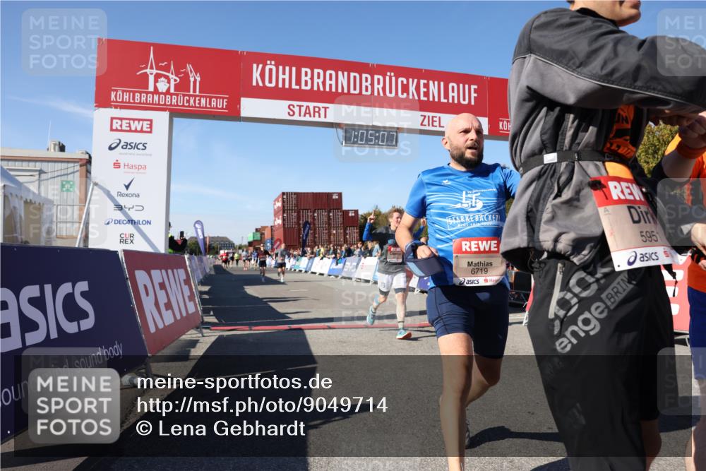 03.10.2025 - Köhlbrandbrückenlauf Lena Gebhardt http://msf.ph/oto/9049714 03.10.2025 13:05:08 Ziel 4098, 4175, 4217, 4256, 4490, 4585, 4751, 5670, 5785, 5951, 5952, 6561, 6719 meine-sportfotos.de