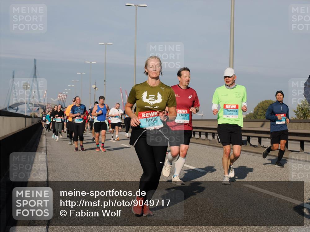 03.10.2025 - Köhlbrandbrückenlauf Fabian Wolf http://msf.ph/oto/9049717 03.10.2025 10:01:03 Position 3 3108, 1883, 3265 meine-sportfotos.de