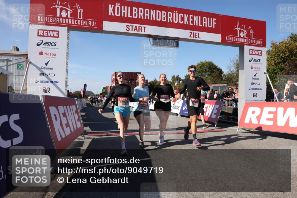 03.10.2025 - Köhlbrandbrückenlauf Lena Gebhardt http://msf.ph/oto/9049719 03.10.2025 13:21:02 Ziel 4680, 4749, 4915, 4916, 5006, 5084, 5130, 5156, 5169, 5363, 5377, 5501, 6282, 6296, 6645, 6646, 6648, 6650, 6756, 6780 meine-sportfotos.de