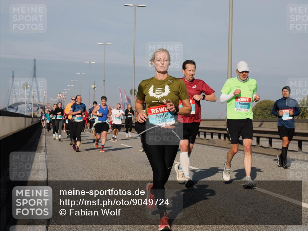 03.10.2025 - Köhlbrandbrückenlauf Fabian Wolf http://msf.ph/oto/9049724 03.10.2025 10:01:03 Position 3 3108, 3265 meine-sportfotos.de