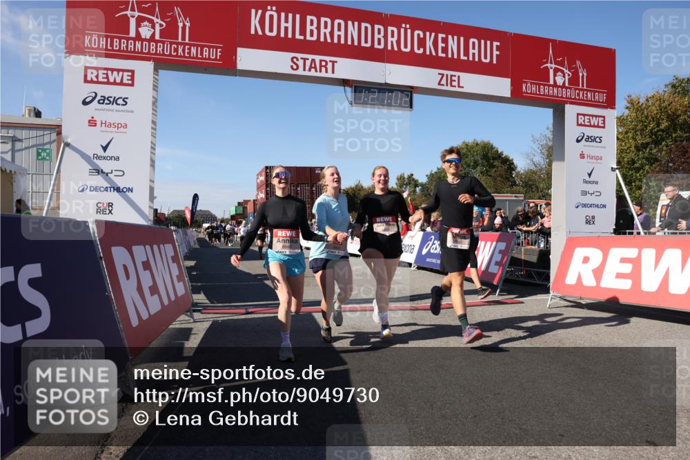 03.10.2025 - Köhlbrandbrückenlauf Lena Gebhardt http://msf.ph/oto/9049730 03.10.2025 13:21:02 Ziel 4680, 4749, 4915, 4916, 5006, 5084, 5130, 5156, 5169, 5363, 5377, 5501, 6282, 6296, 6645, 6646, 6648, 6650, 6756, 6780 meine-sportfotos.de