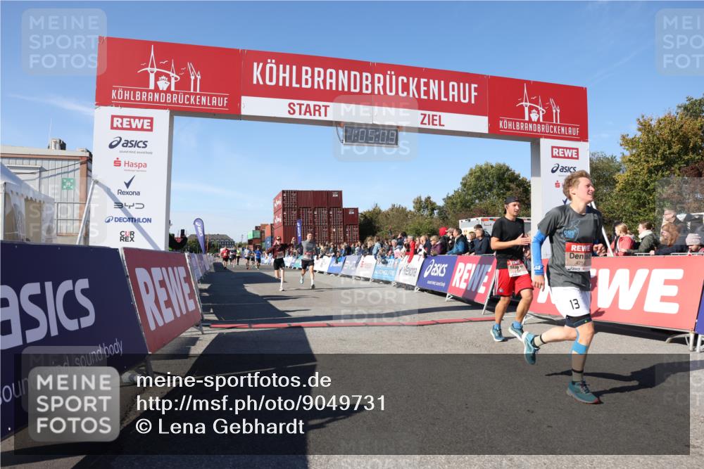 03.10.2025 - Köhlbrandbrückenlauf Lena Gebhardt http://msf.ph/oto/9049731 03.10.2025 13:05:09 Ziel 4098, 4175, 4256, 4490, 4585, 4751, 5670, 5785, 5951, 5952, 5969, 6561, 6719 meine-sportfotos.de