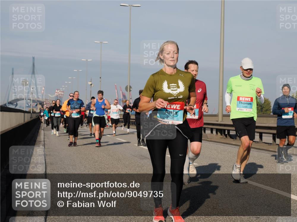 03.10.2025 - Köhlbrandbrückenlauf Fabian Wolf http://msf.ph/oto/9049735 03.10.2025 10:01:03 Position 3 3108, 3265 meine-sportfotos.de
