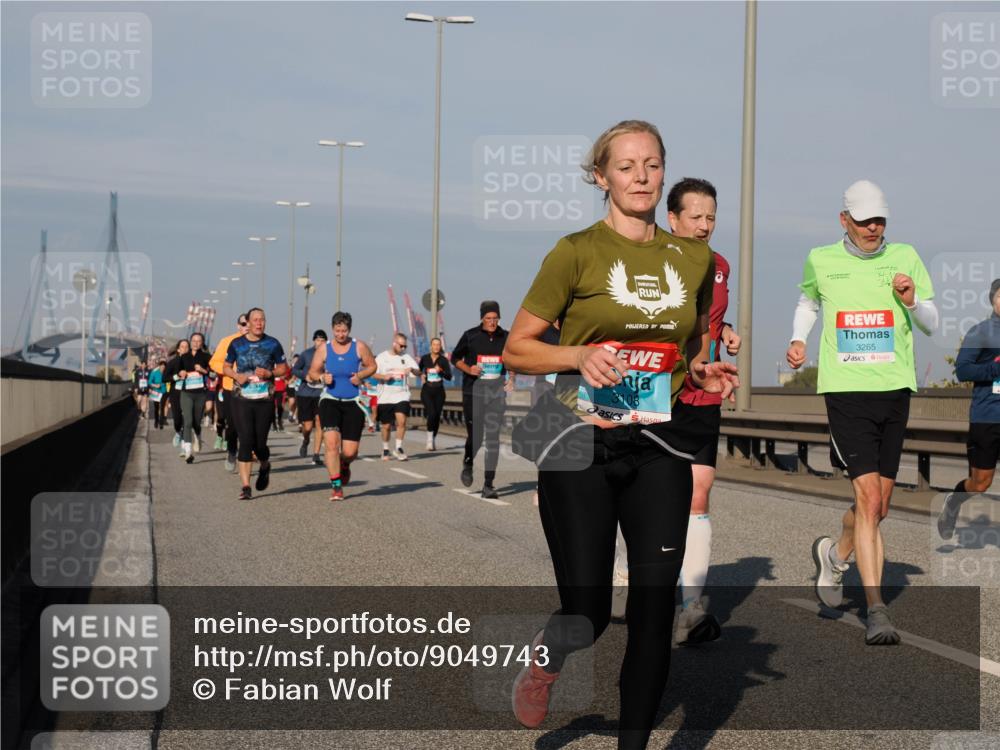 03.10.2025 - Köhlbrandbrückenlauf Fabian Wolf http://msf.ph/oto/9049743 03.10.2025 10:01:04 Position 3 3265 meine-sportfotos.de