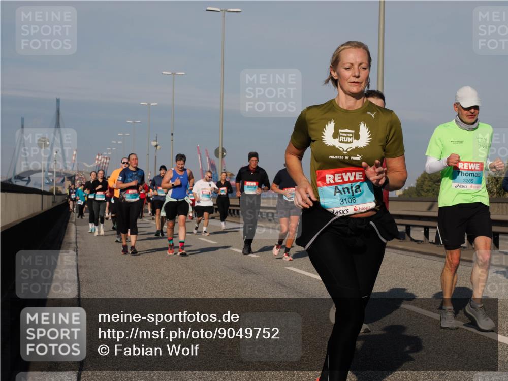 03.10.2025 - Köhlbrandbrückenlauf Fabian Wolf http://msf.ph/oto/9049752 03.10.2025 10:01:04 Position 3 3108, 3265 meine-sportfotos.de