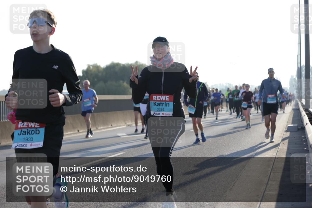 03.10.2025 - Köhlbrandbrückenlauf Jannik Wohlers http://msf.ph/oto/9049760 03.10.2025 09:18:31 Position 3 1933, 3326 meine-sportfotos.de