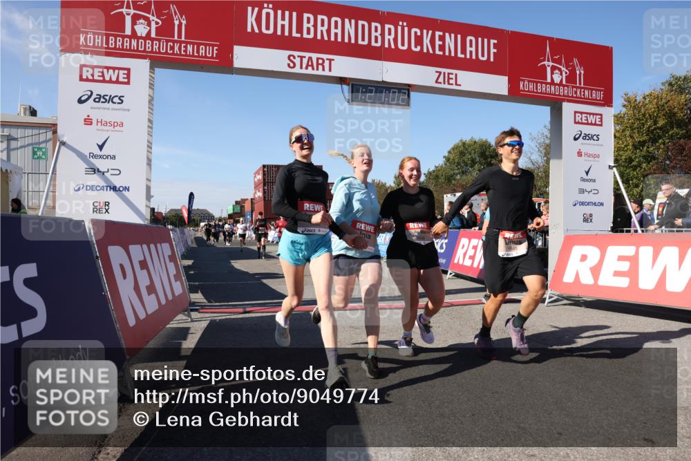 03.10.2025 - Köhlbrandbrückenlauf Lena Gebhardt http://msf.ph/oto/9049774 03.10.2025 13:21:03 Ziel 4680, 4749, 4915, 4916, 5006, 5084, 5130, 5156, 5169, 5363, 5377, 5501, 6282, 6296, 6645, 6646, 6648, 6650, 6756, 6780 meine-sportfotos.de