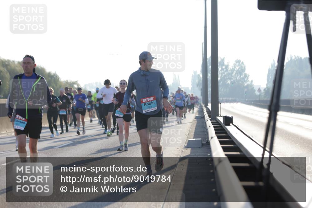 03.10.2025 - Köhlbrandbrückenlauf Jannik Wohlers http://msf.ph/oto/9049784 03.10.2025 09:18:32 Position 3 1307, 3375 meine-sportfotos.de