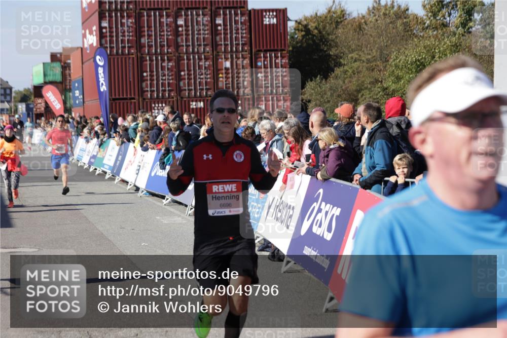 03.10.2025 - Köhlbrandbrückenlauf Jannik Wohlers http://msf.ph/oto/9049796 03.10.2025 13:07:53 Ziel 4159, 4310, 4382, 4639, 5959, 5993, 6120, 6163, 6244, 6285, 6348, 6384, 6409, 6651, 6696, 6821 meine-sportfotos.de