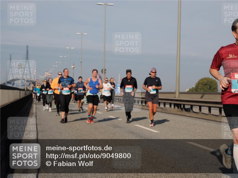 03.10.2025 - Köhlbrandbrückenlauf Fabian Wolf http://msf.ph/oto/9049800 03.10.2025 10:01:05 Position 3  meine-sportfotos.de