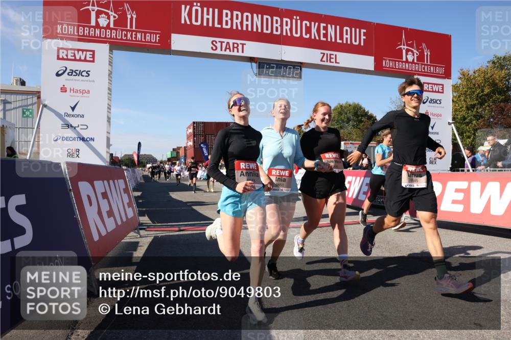 03.10.2025 - Köhlbrandbrückenlauf Lena Gebhardt http://msf.ph/oto/9049803 03.10.2025 13:21:03 Ziel 4680, 4749, 4915, 4916, 5006, 5084, 5130, 5156, 5169, 5363, 5377, 5501, 6282, 6296, 6645, 6646, 6648, 6650, 6756, 6780 meine-sportfotos.de