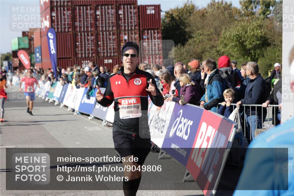 03.10.2025 - Köhlbrandbrückenlauf Jannik Wohlers http://msf.ph/oto/9049806 03.10.2025 13:07:53 Ziel 4159, 4310, 4382, 4639, 5959, 5993, 6120, 6163, 6244, 6285, 6348, 6384, 6409, 6651, 6696, 6821 meine-sportfotos.de