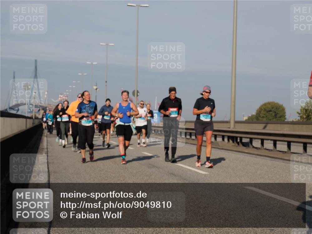 03.10.2025 - Köhlbrandbrückenlauf Fabian Wolf http://msf.ph/oto/9049810 03.10.2025 10:01:05 Position 3  meine-sportfotos.de